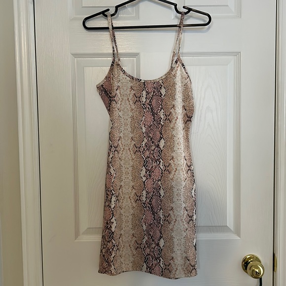 Pink snake print dress - Picture 1 of 2